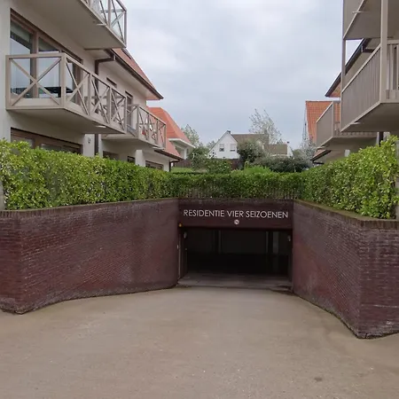 Spring 0105 With Location Nieuwpoort